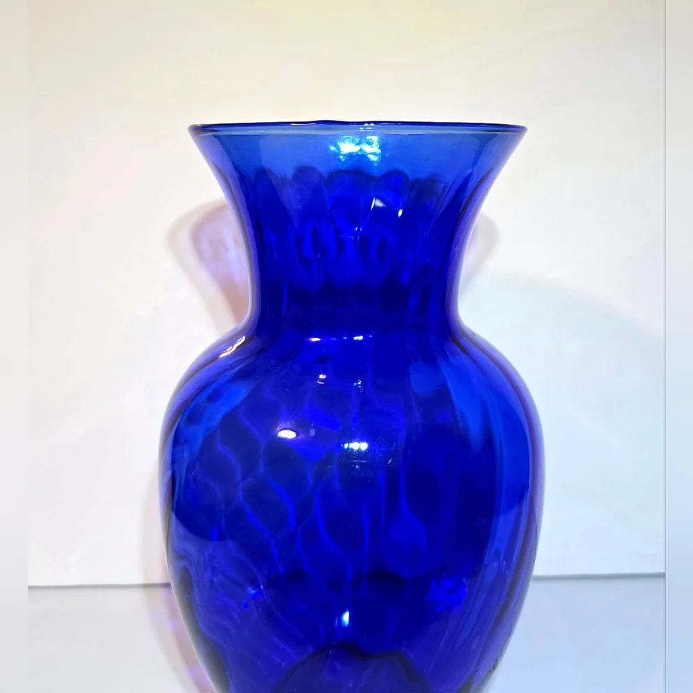 Indiana Glass 'Illusions' Cobalt Blue Vase 11
